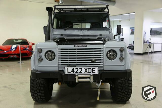 1994 Land Rover Defender 110 - photo 7