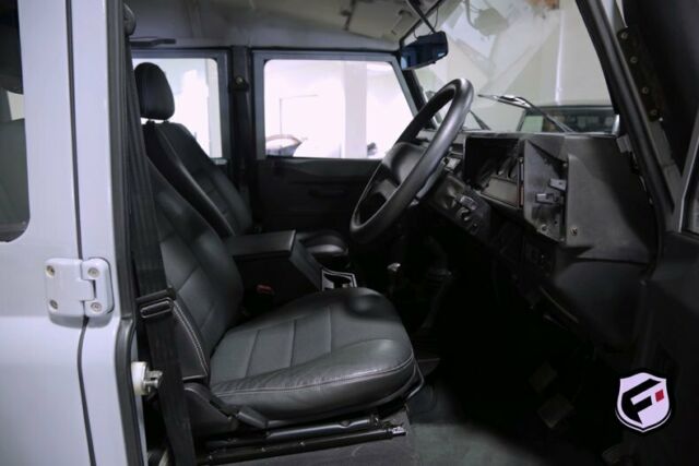 1994 Land Rover Defender 110 - photo 9