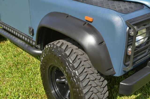 1994 Land Rover Defender defender 110 - photo 3