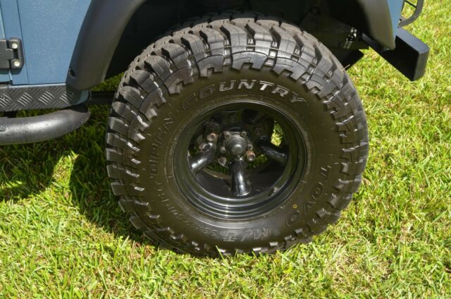 1994 Land Rover Defender defender 110 - photo 4