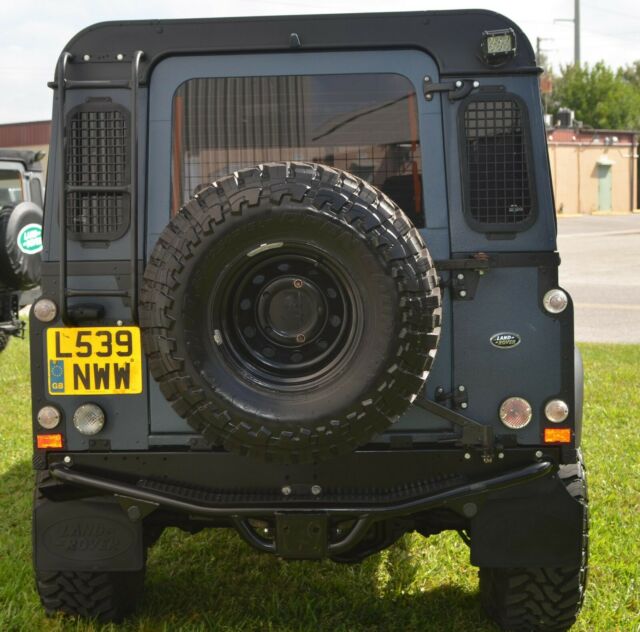 1994 Land Rover Defender defender 110 - photo 6