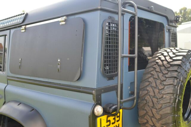 1994 Land Rover Defender defender 110 - photo 9