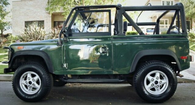 1994 Land Rover Defender 2dr 90 - photo 2