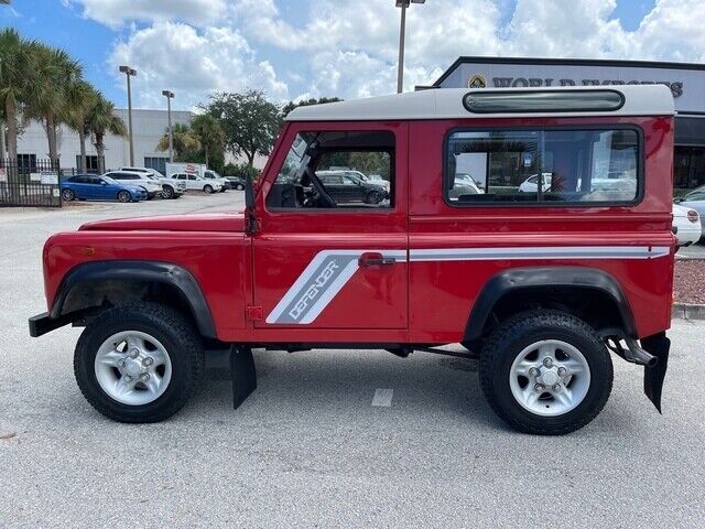 1994 LAND ROVER Defender 90 3-DOOR HARD TOP 300TDI - (COLLECTOR SERIES) - photo 3