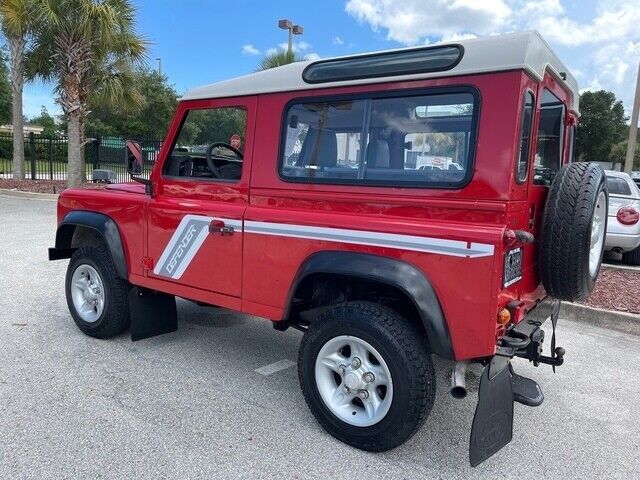 1994 LAND ROVER Defender 90 3-DOOR HARD TOP 300TDI - (COLLECTOR SERIES) - photo 4