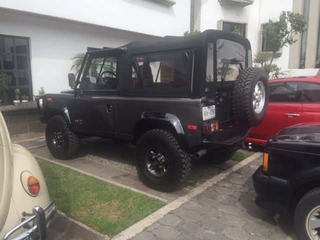 1994 Land Rover Defender - photo 2
