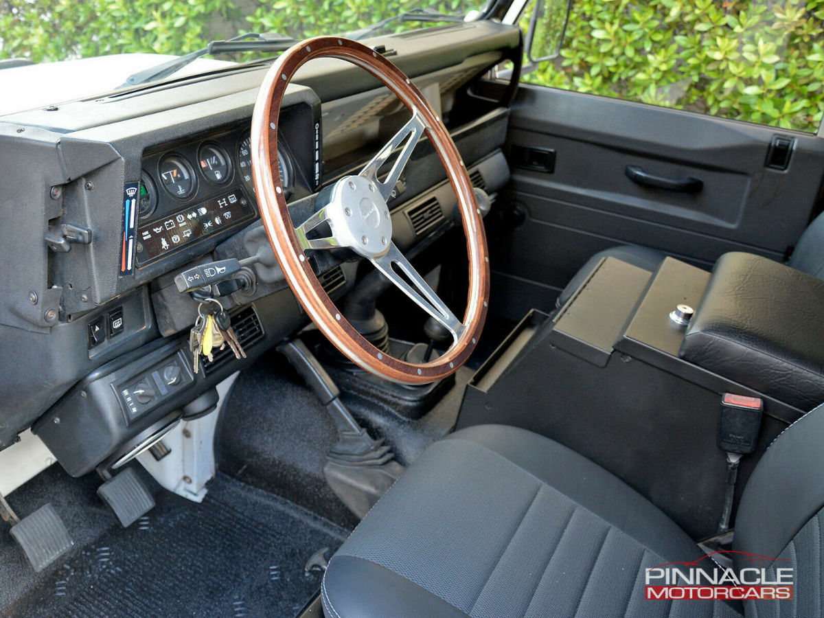 1994 Land Rover Defender 300TDI Restored! A/C! LEDs 3.25% Fin. 561-445-5093 - photo 13