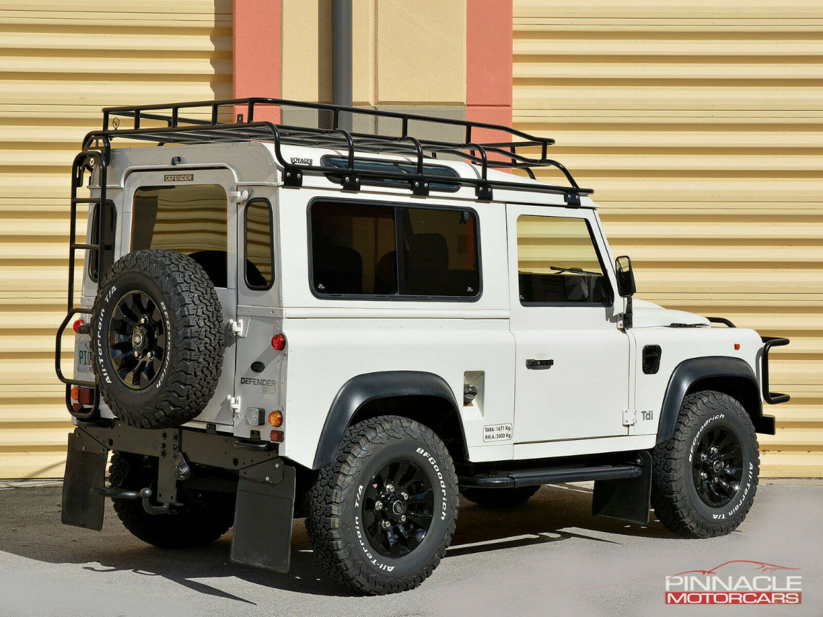 1994 Land Rover Defender 300TDI Restored! A/C! LEDs 3.25% Fin. 561-445-5093 - photo 2