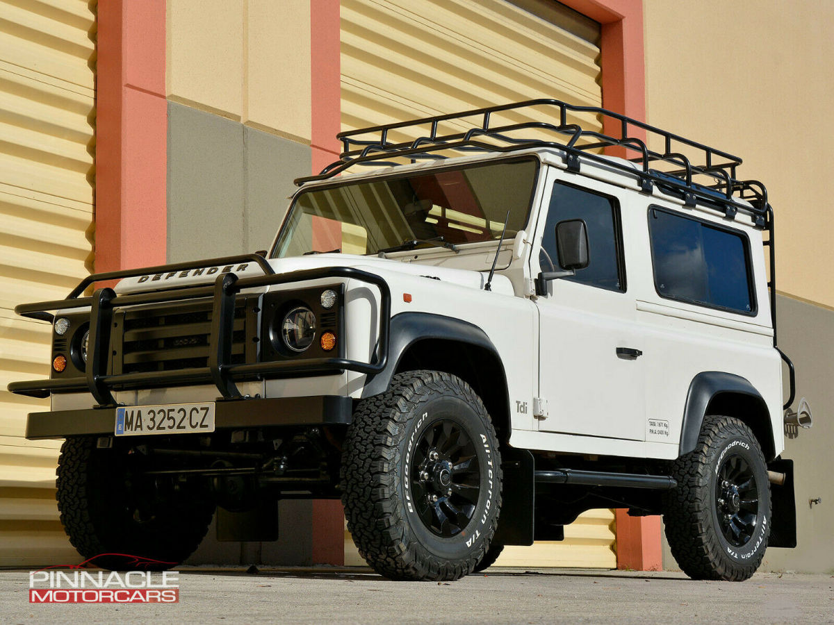 1994 Land Rover Defender 300TDI Restored! A/C! LEDs 3.25% Fin. 561-445-5093 - photo 6