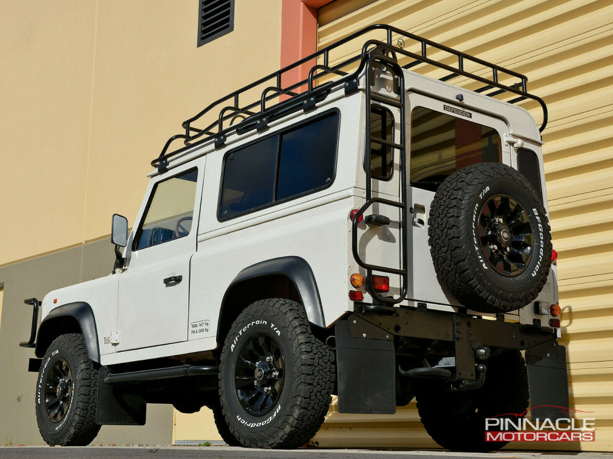1994 Land Rover Defender 300TDI Restored! A/C! LEDs 3.25% Fin. 561-445-5093 - photo 9