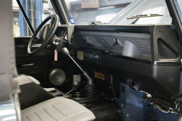 1994 Land Rover Defender 90 - photo 12
