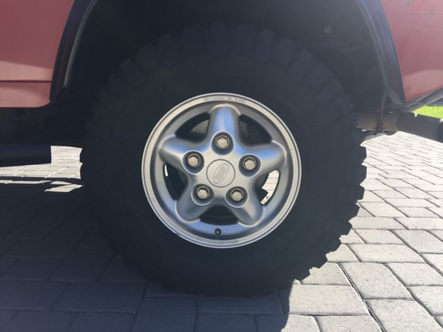 1994 Land Rover Defender Base Sport Utility 2-Door - photo 7