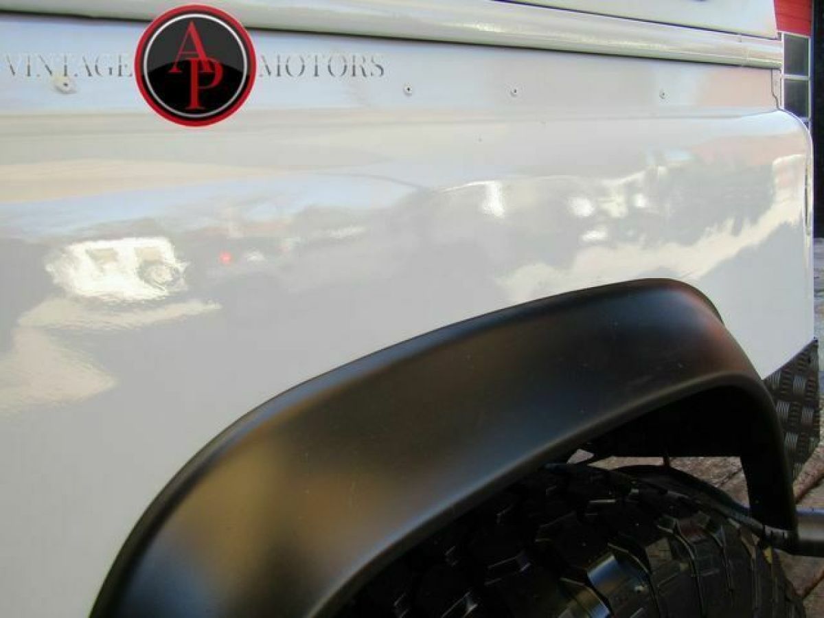 1994 Land Rover Defender D90 300TDI 5 SPEED! - photo 10