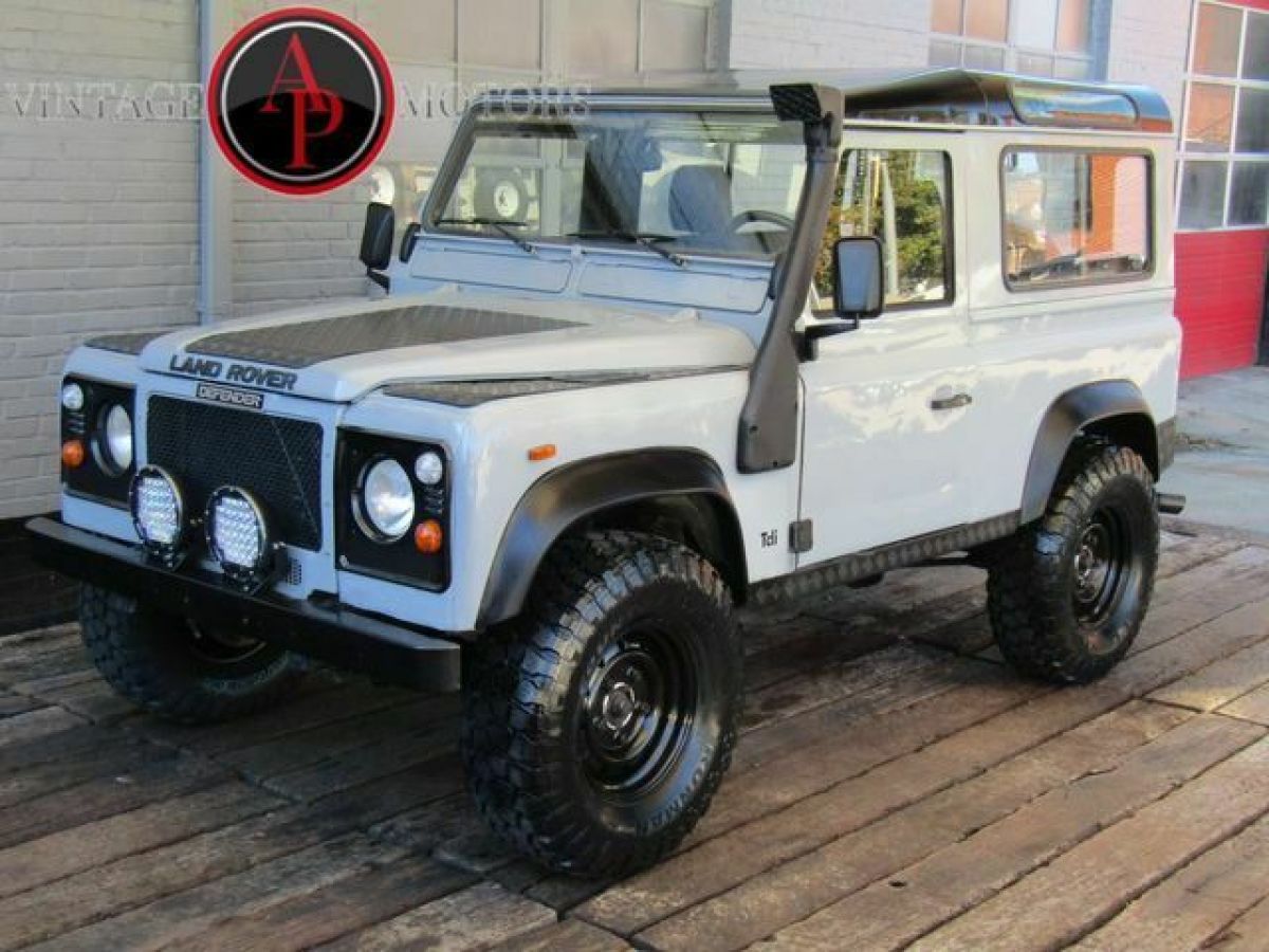 1994 Land Rover Defender D90 300TDI 5 SPEED! - photo 3
