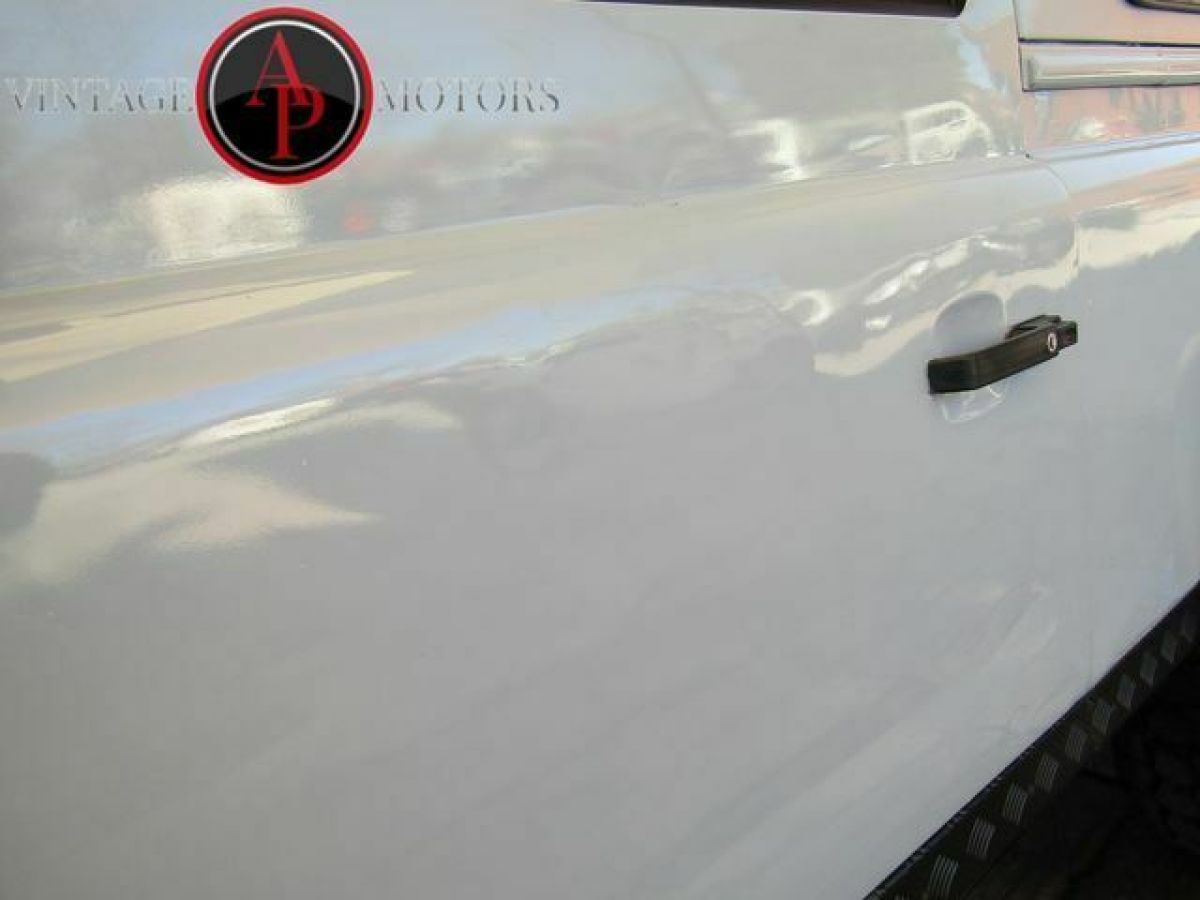 1994 Land Rover Defender D90 300TDI 5 SPEED! - photo 9