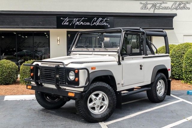 1994 Land Rover Defender, Only 16K Miles, All Original, Clean CarFax. 1 Owner 1994 Land Rover Defender