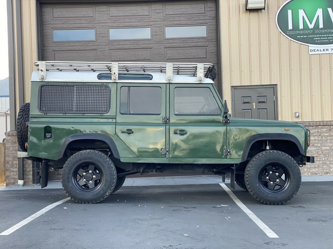 1900 Land Rover Defender County - photo 7