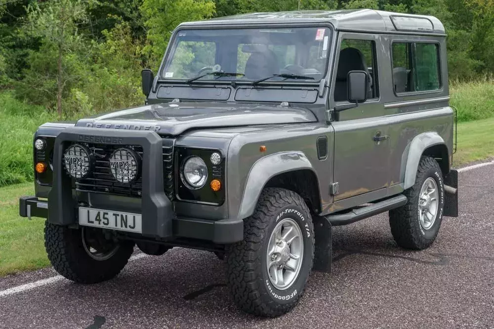 *1994 Land Rover - Right-hand drive model from the UK - Complete Restoration* 1980 Land Rover Defender 90
