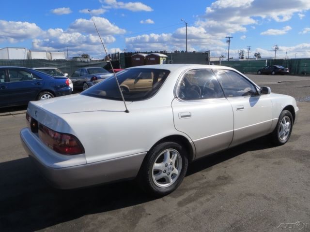 1994 Lexus ES Base Sedan 4-Door - photo 5