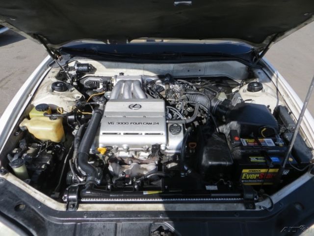 1994 Lexus ES Base Sedan 4-Door - photo 9