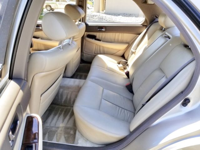 1994 Lexus LS Luxury Edition Sedan - photo 13
