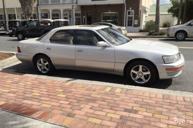 1994 Lexus LS - photo 3