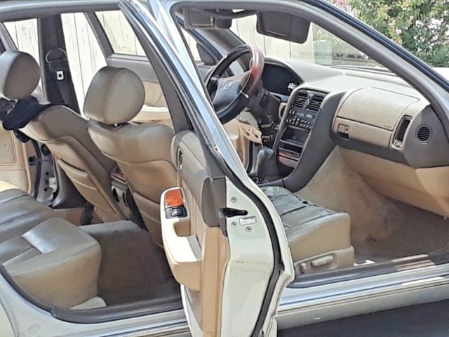 1994 Lexus LS - photo 2