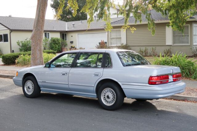 1994 Lincoln Continental Executive - photo 5