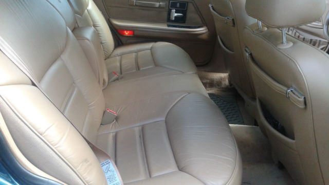 1994 Lincoln Continental Executive Sedan 4-Door - photo 13