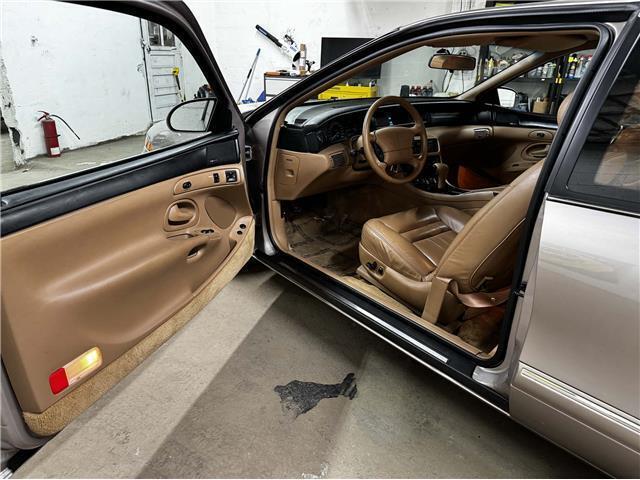 1994 Lincoln Mark Series Base 2dr Coupe - photo 2