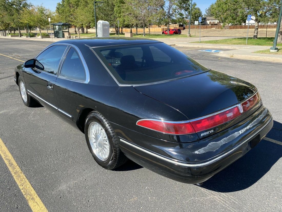 1994 Lincoln Mark VIII LSC - photo 2
