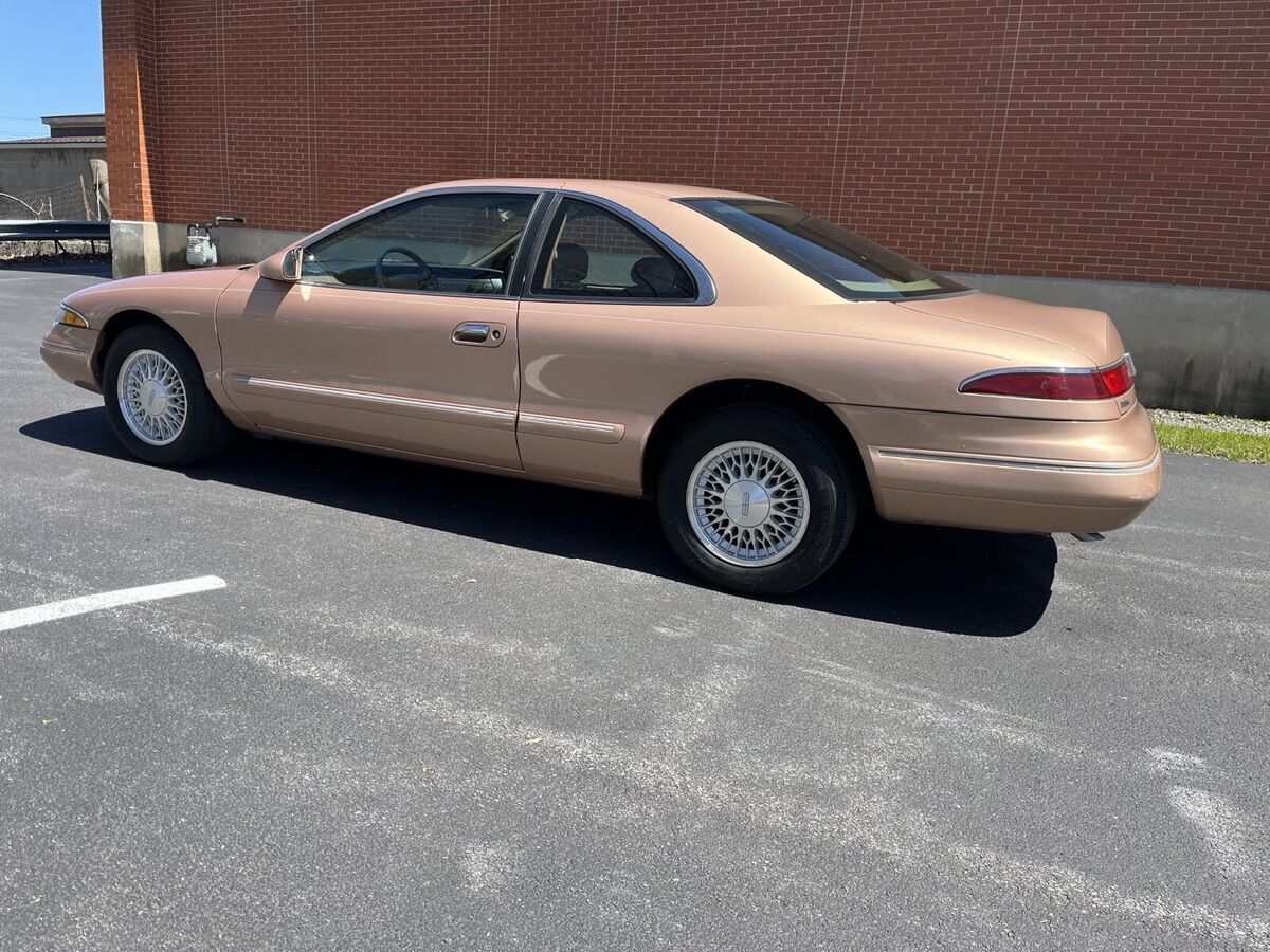 1994 Lincoln Mark Series - photo 10