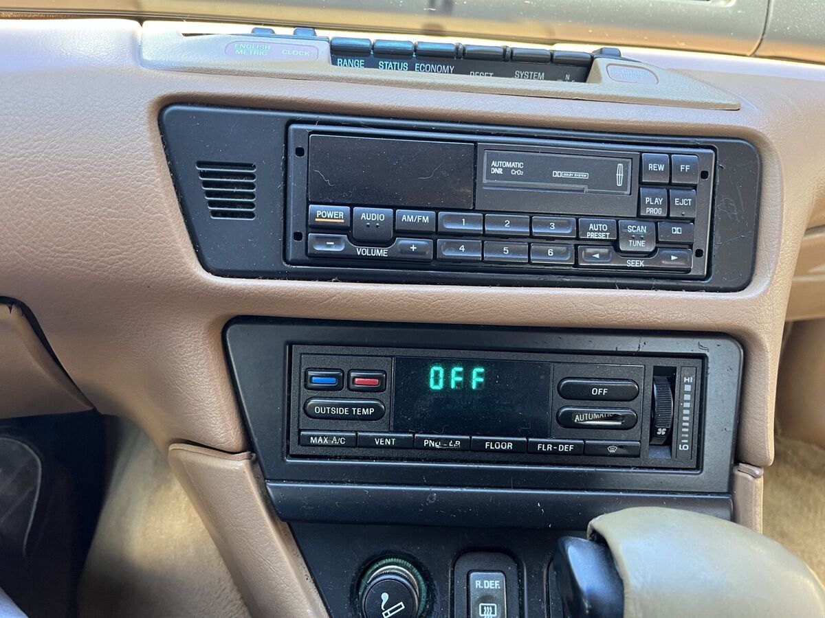 1994 Lincoln Mark Series - photo 11