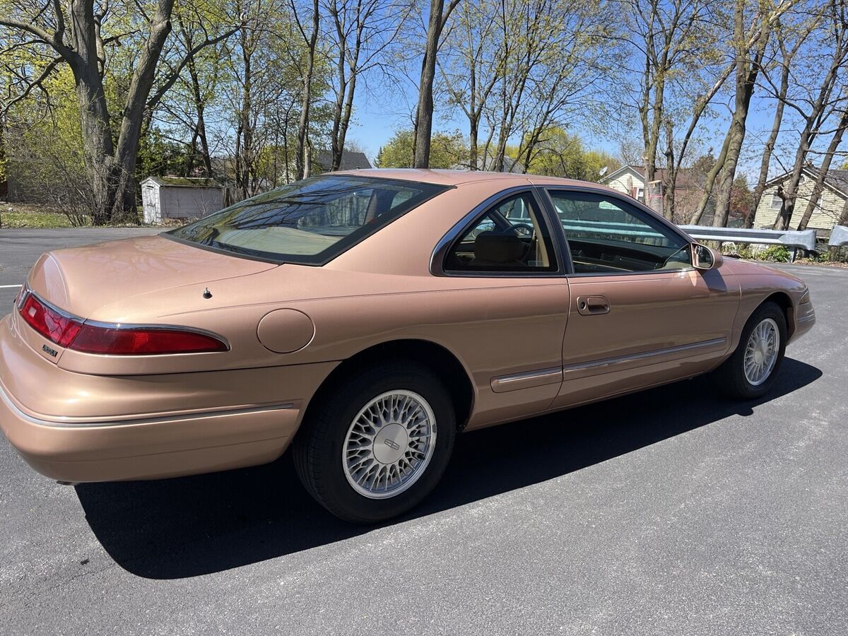 1994 Lincoln Mark Series - photo 8