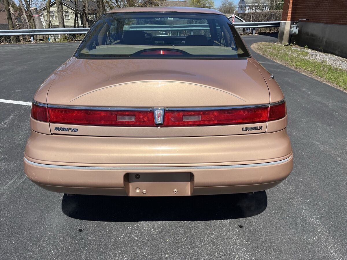 1994 Lincoln Mark Series - photo 9