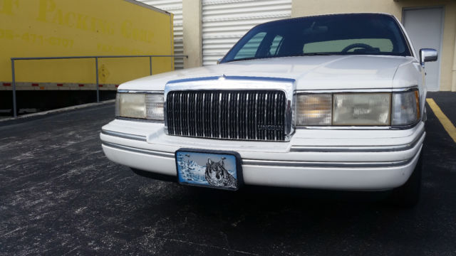 1994 Lincoln Town Car - photo 3