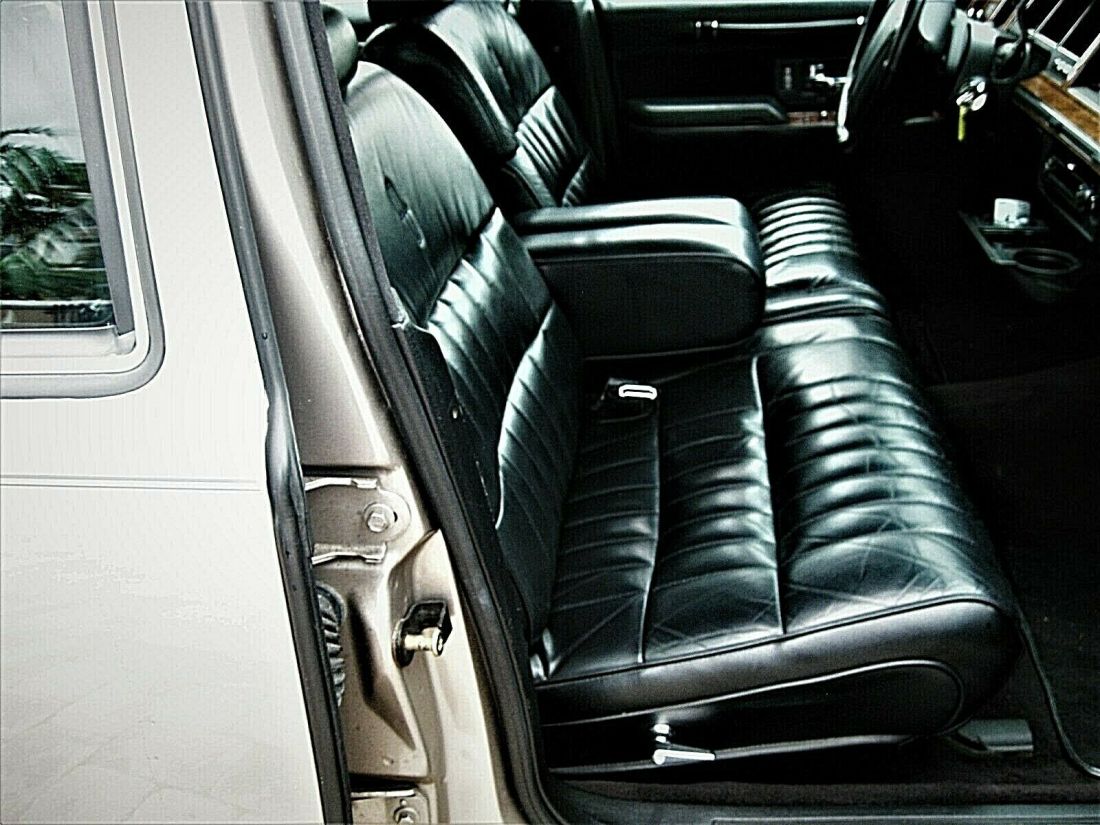 1994 Lincoln Town Car - photo 11