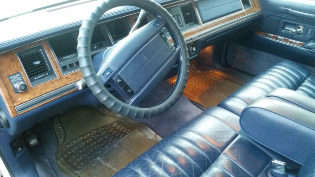 1994 Lincoln Town Car - photo 9