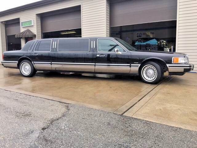 1994 Lincoln Town Car Executive Sedan - photo 12