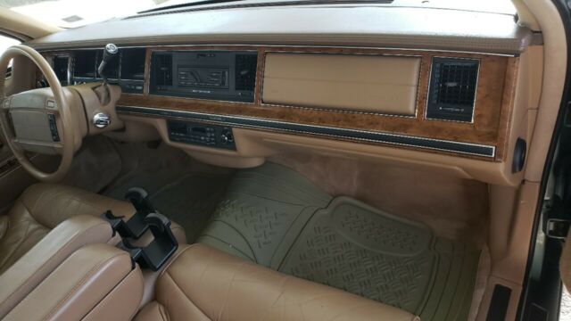 1994 Lincoln Town Car - photo 11