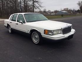 1994 Lincoln Town Car - photo 8
