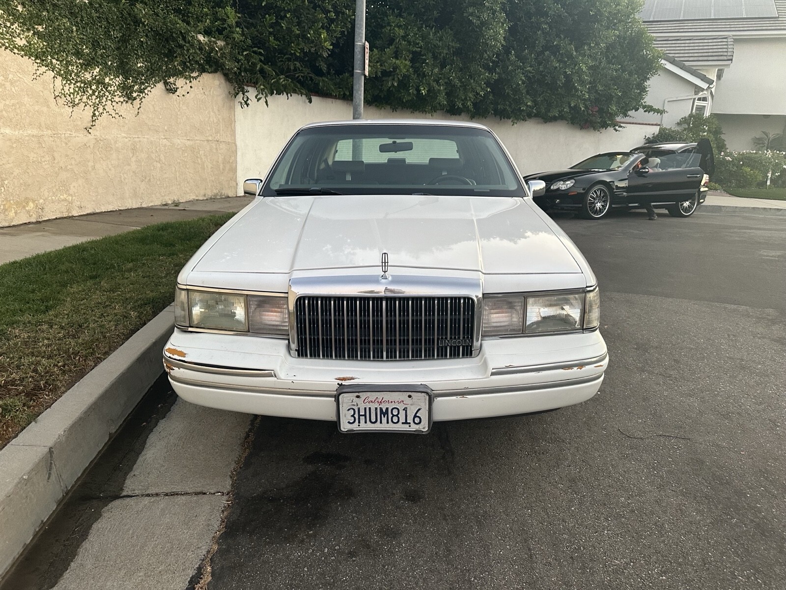 1994 Lincoln Town Car EXECUTIVE - photo 2