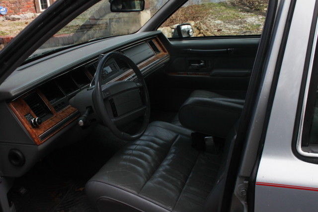 1994 Lincoln Town Car gray leather - photo 3
