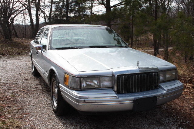 1994 Lincoln Town Car gray leather - photo 6