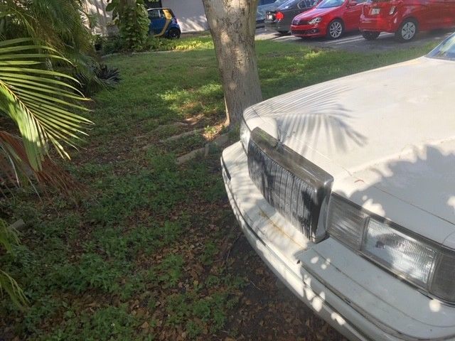 1994 Lincoln Town Car - photo 3