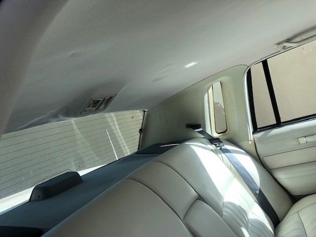 1994 Lincoln Town Car - photo 9