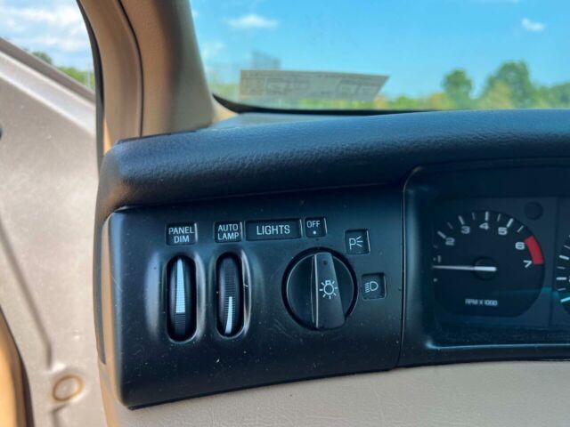 1994 Lincoln Mark Series Base 2dr Coupe - photo 11