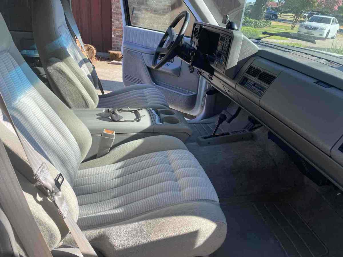 1994 GMC K1500 Suburban K1500 - photo 9