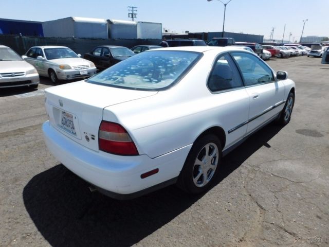 1994 Honda Accord LX - photo 5