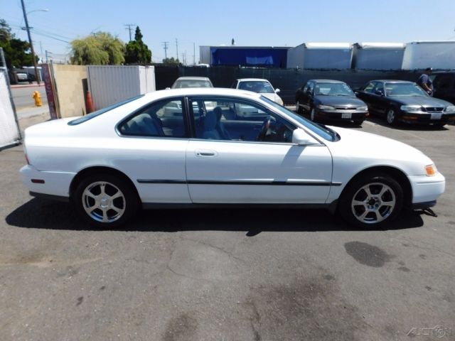 1994 Honda Accord LX - photo 6